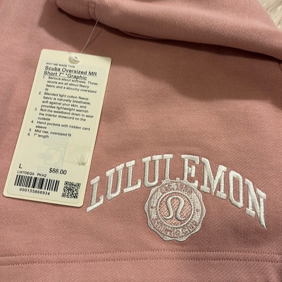 Lululemon Scuba Oversized MR Short 7” *Graphic, Pink Haze, size L - Picture 4 of 7
